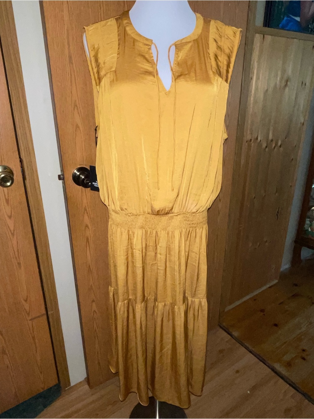Simply Vera Vera Wang Bronze Sleeveless Midi Dress